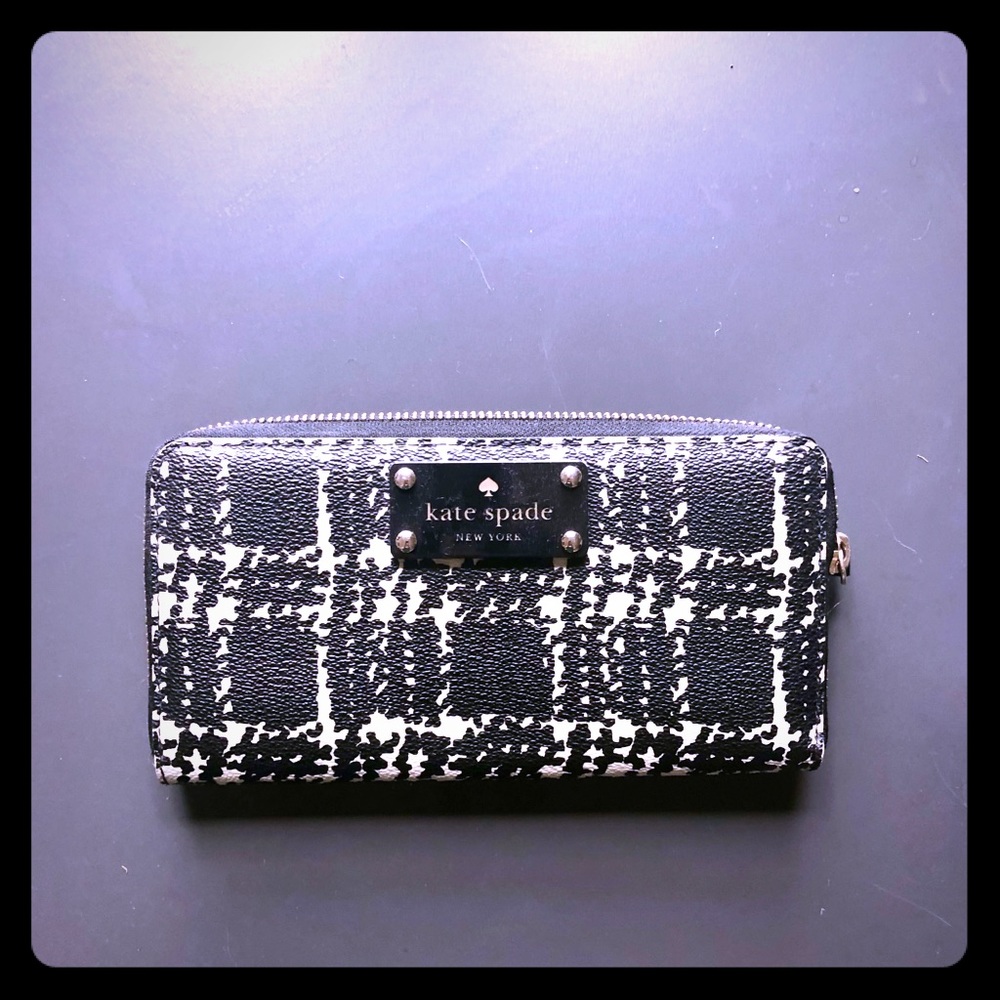 Kate Spade large zip wallet - black white red